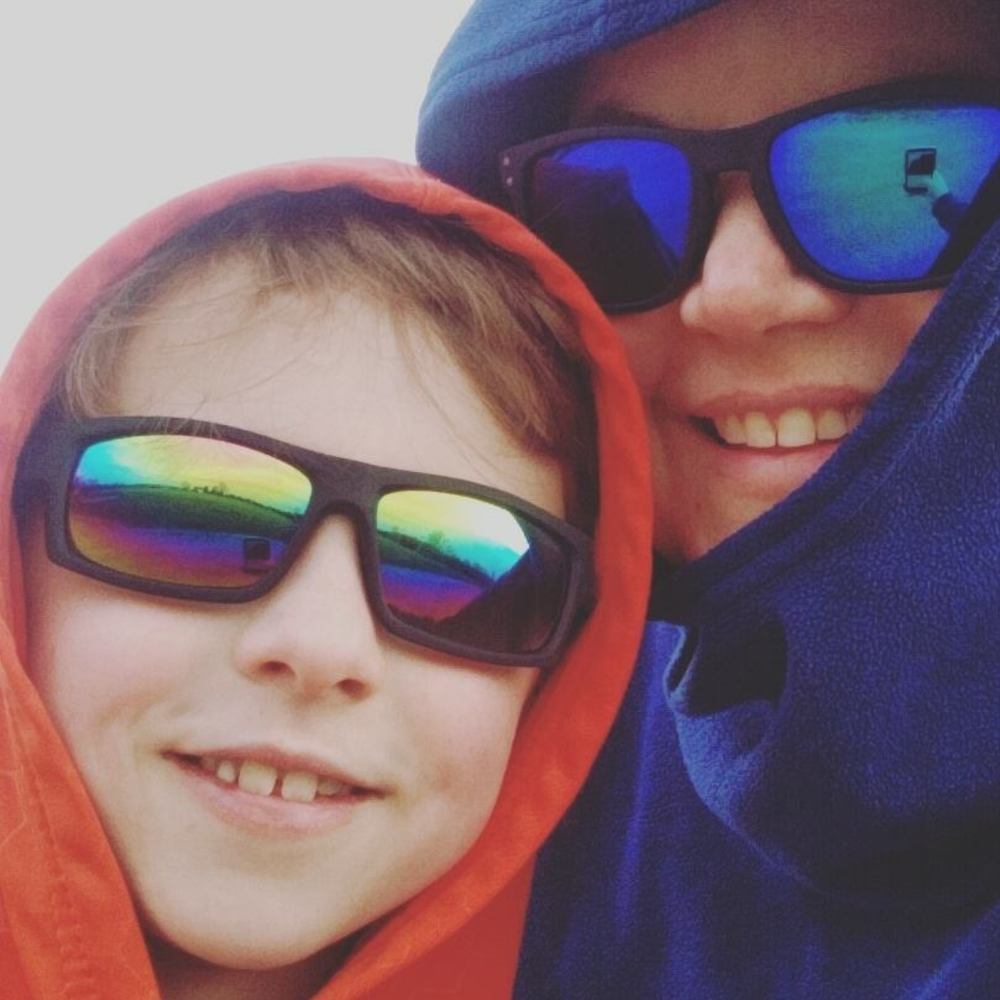 Meet your Posher, Hilary